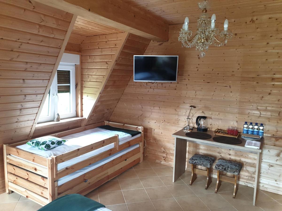 Jelenia Góra Sobieszów APARTAMENT KRZYSIO Zielone Wzgórze -Willa Tosia Zewnętrze zdjęcie